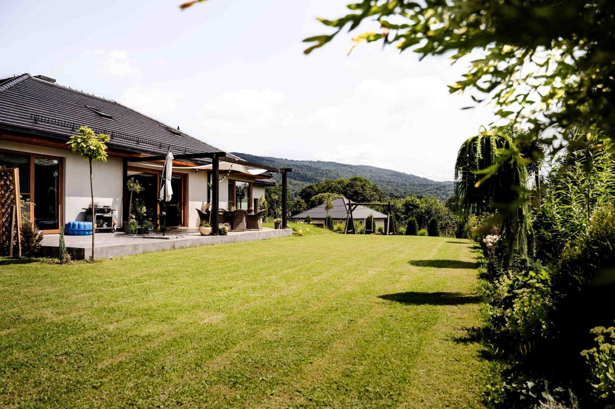Villa Na Szczycie Konopi à Bystra  Extérieur photo